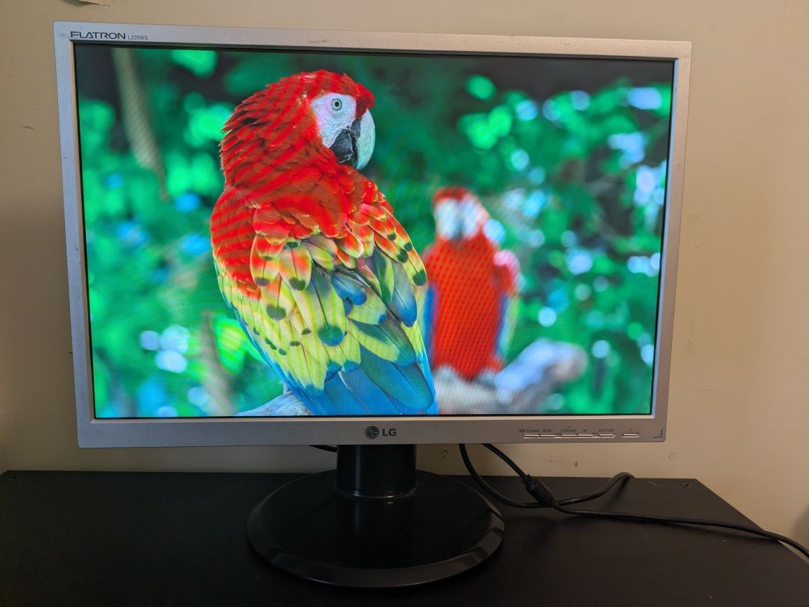 Monitor LG flatron L225WS 22" polegadas