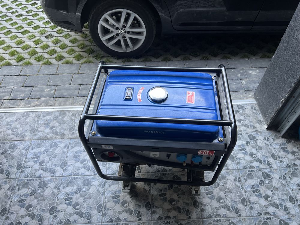Генератор Vinco LT6500CL