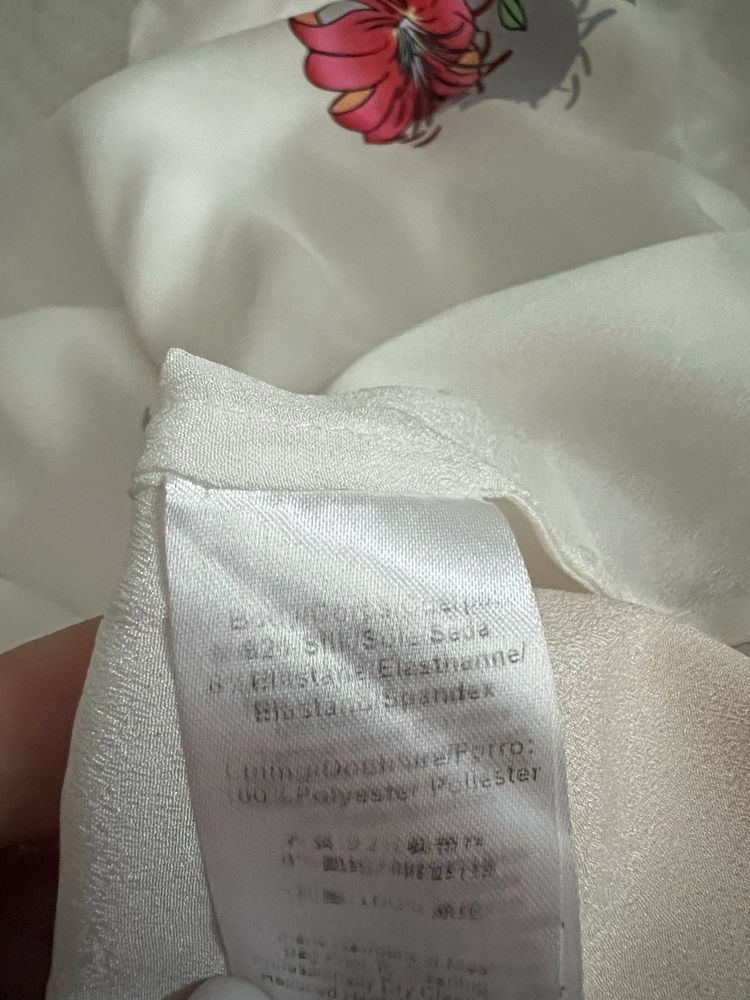 Sukienka Gucci 92% jedwab
