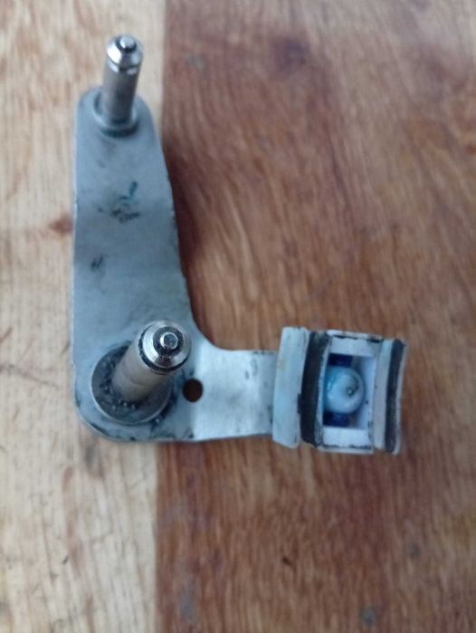 Промежуточный рычаг КПП sharan 1.9 TDI