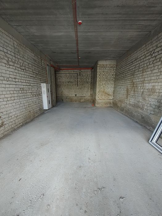 Вишневе. Європейська 32 В . Фасад. Вітрина . Приміщення S-42кв.м