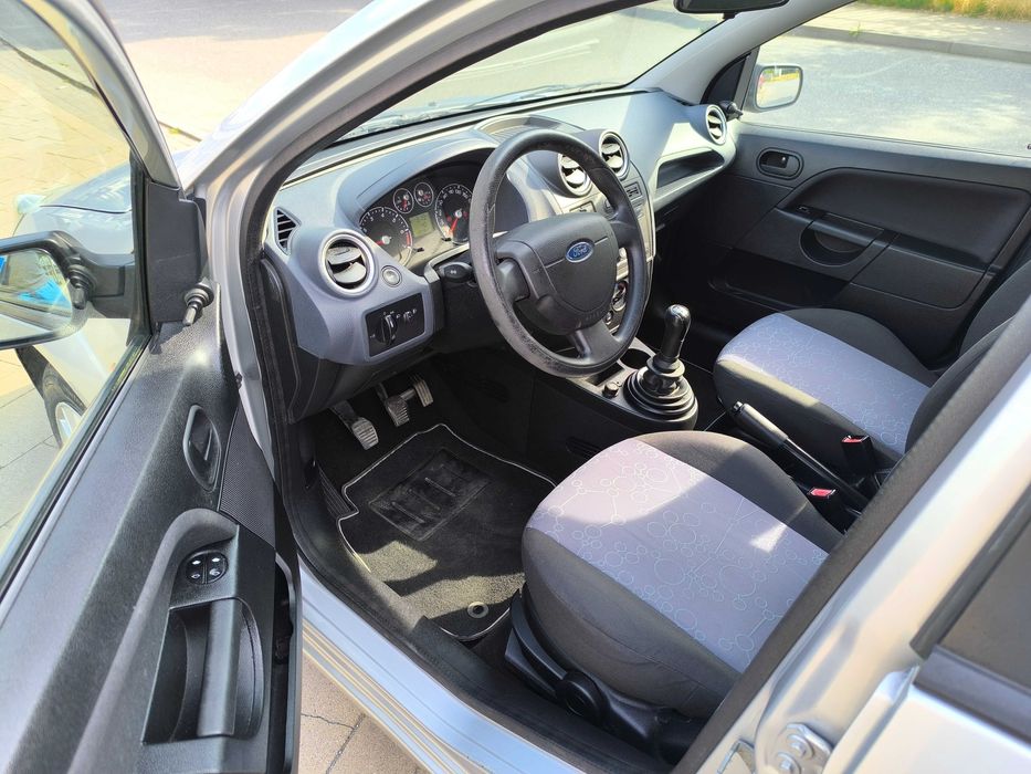 Fiesta 1.3 120tys km Klima Serwis 1 właściciel