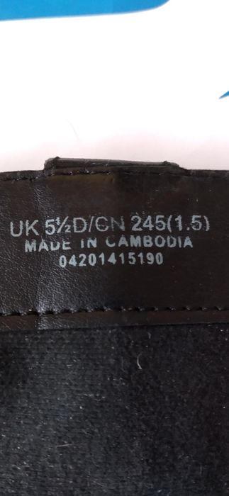 Чоботи шкіряні високі 38 р