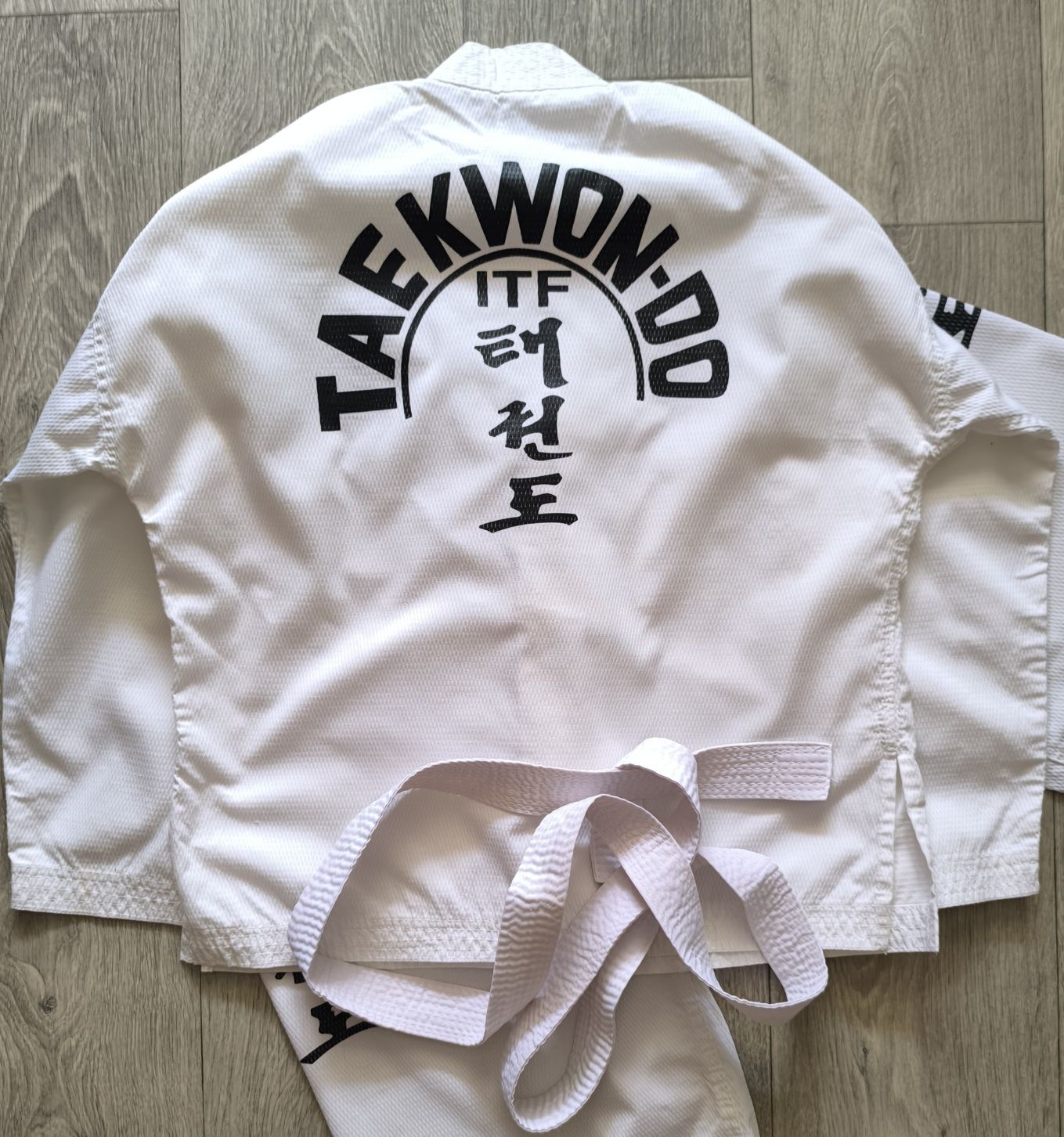 Кімоно кимоно для занять Тхеквондо, розмір 140