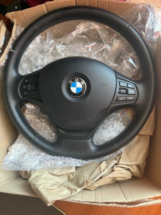 Оригинальный руль для бмв ф30 с оригинальной подушкой безопасности