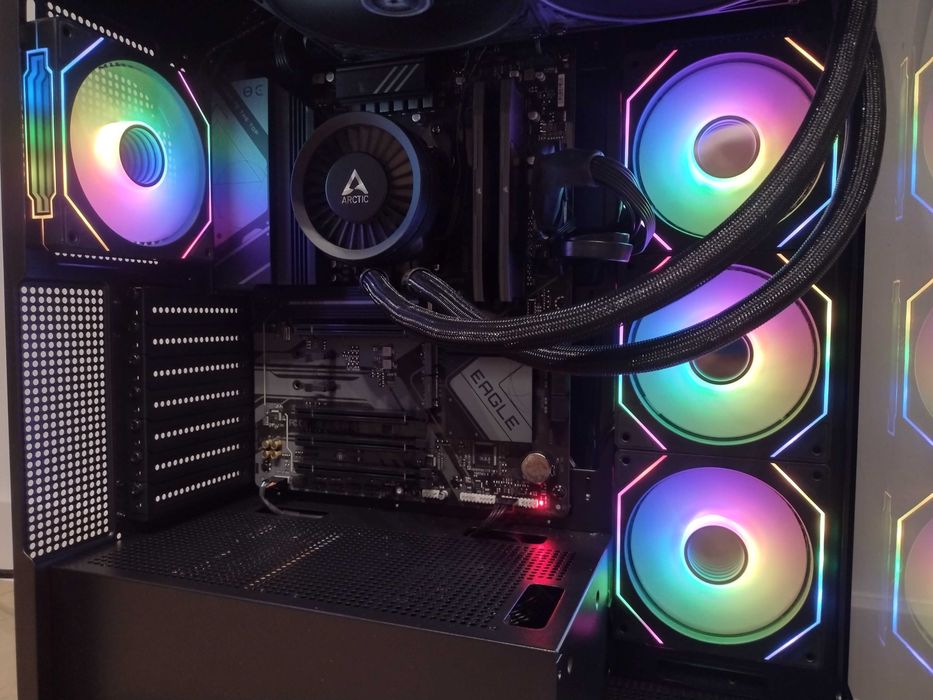 Ryzen 5 7500F B650 32GB DDR5 6000MHz CL30 SSD NVMe ARGB PC do Gier