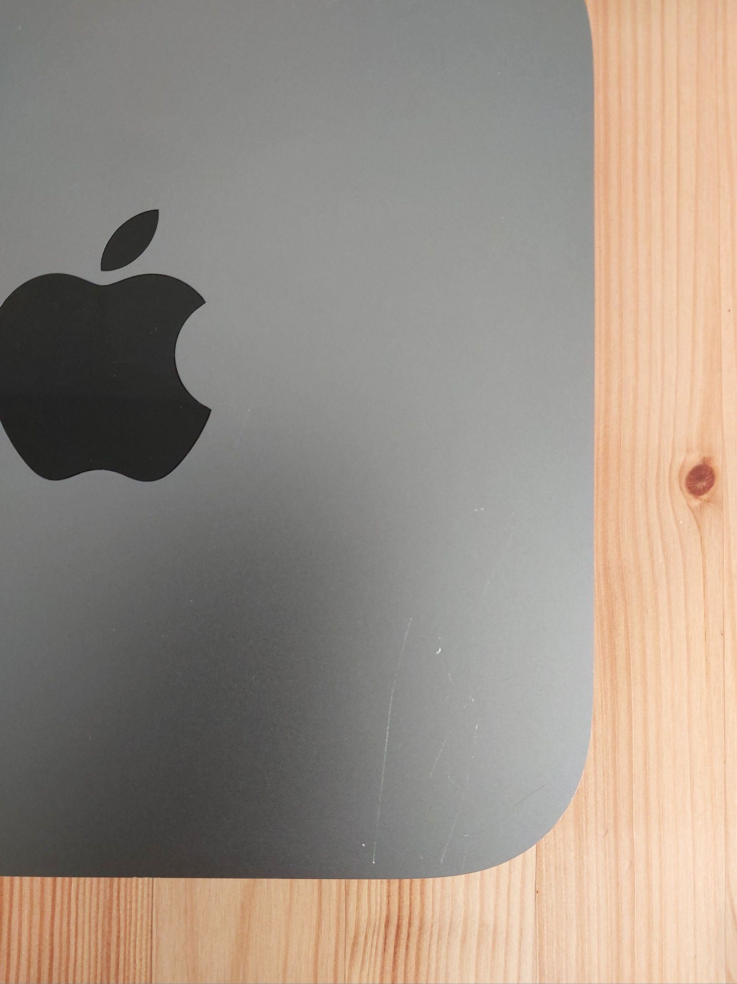 Mac mini 16/256 GB (z klawiaturą i myszką Apple)
