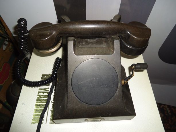 Telefone Antigo de Manivela