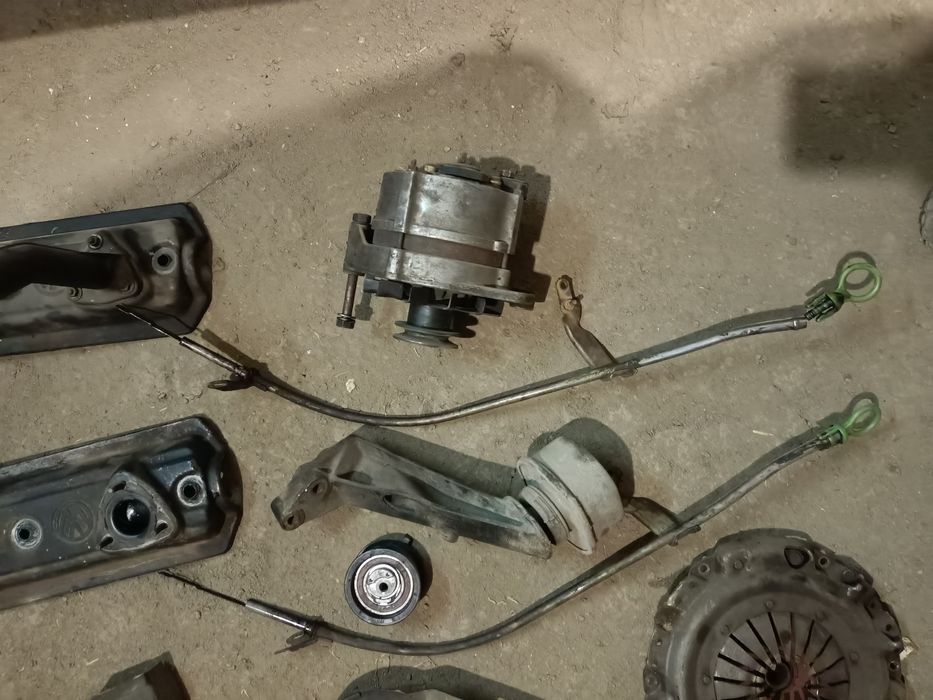 Продам запчастини мотора 1.9D т4