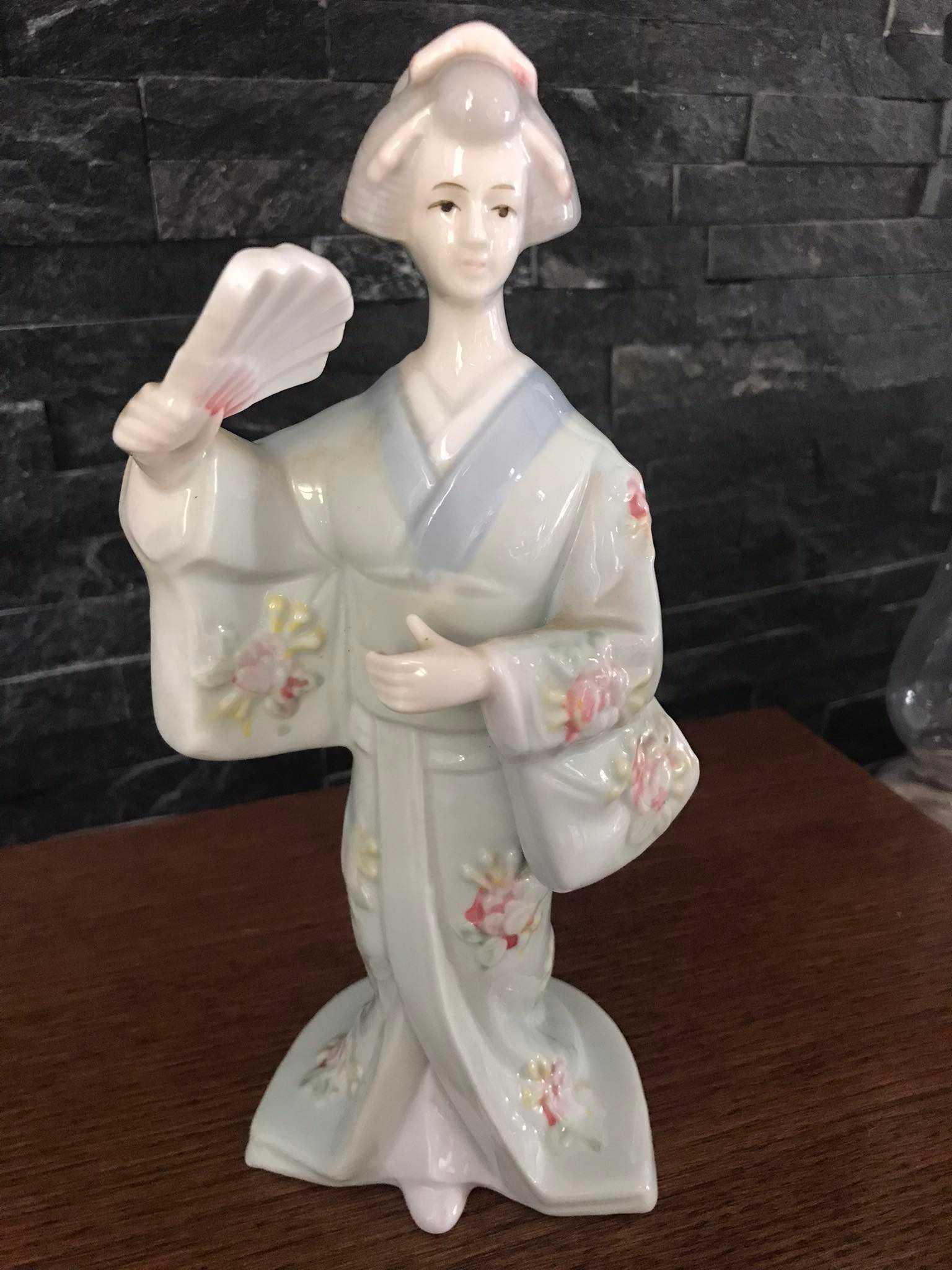 Japonka Foreign porcelanowa figurka