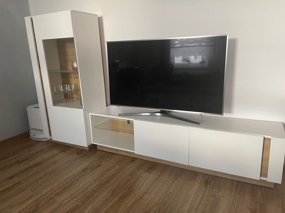 Meble do salonu, komoda i witryna