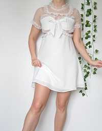 Cudna biała letnia krótka sukienka unikatowa