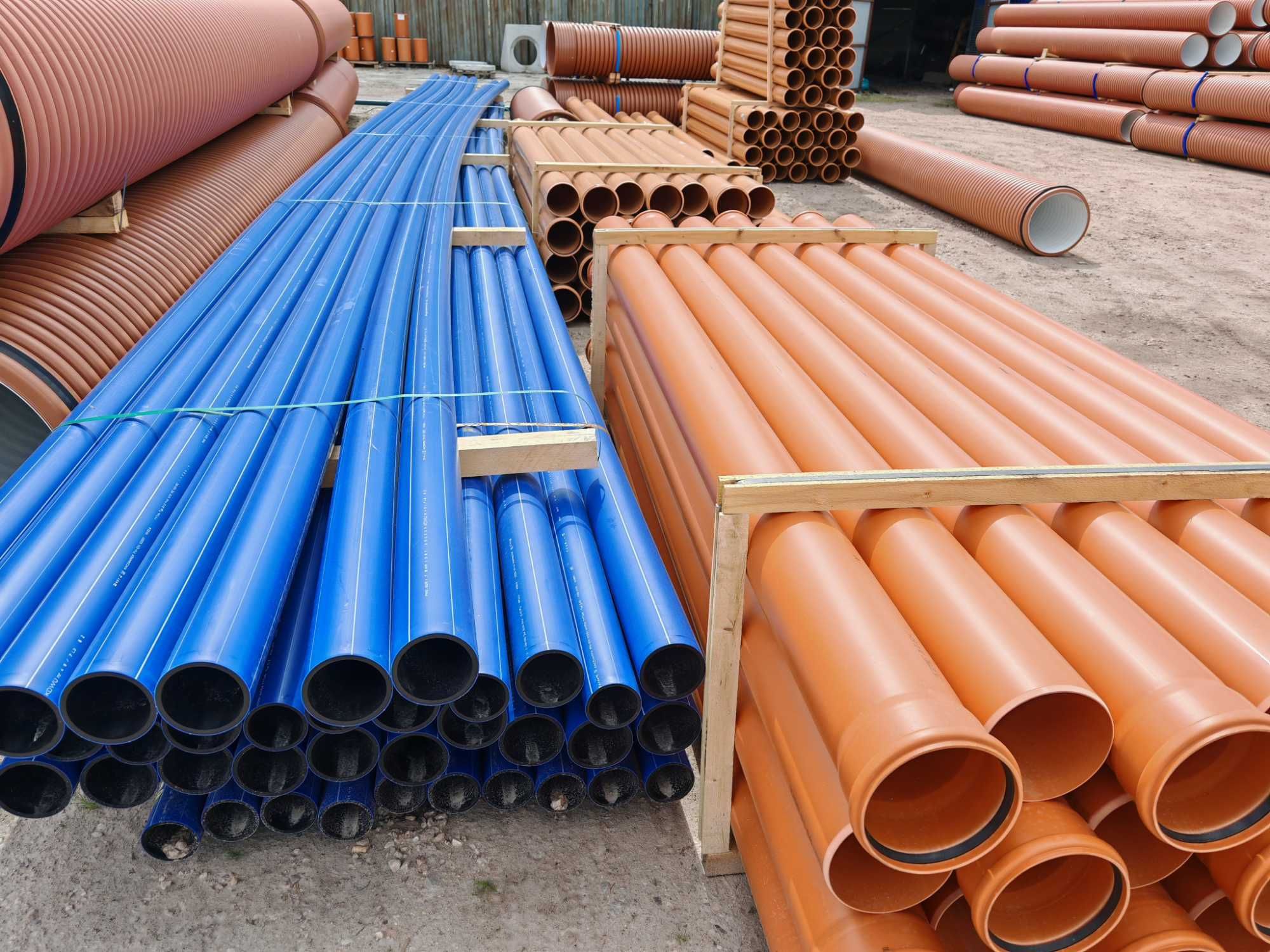 Rura kanalizacyjna PVC SN8 lita DN200x5,9x3000