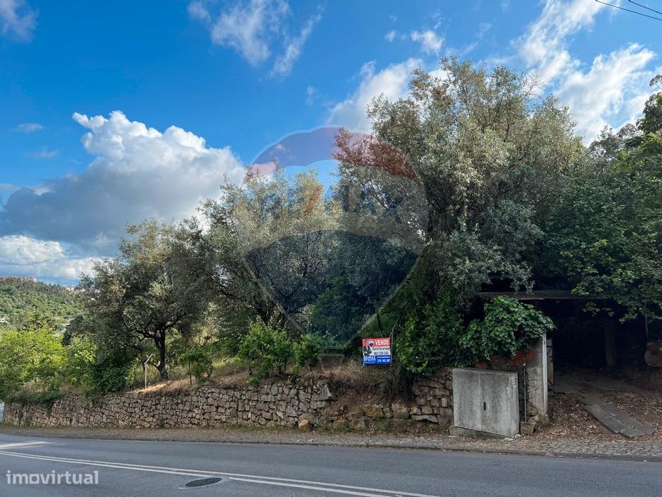 Moradia T4 para venda