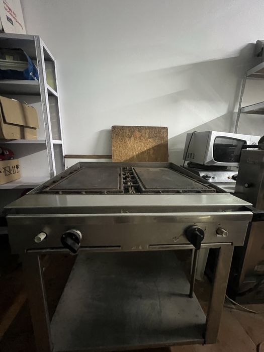 Grelhador profissonal com mesa inox