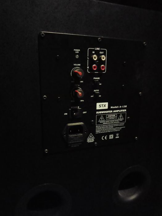 Voice Kraft VK  7820F wraz z głośnikiem basowym STX A-138
