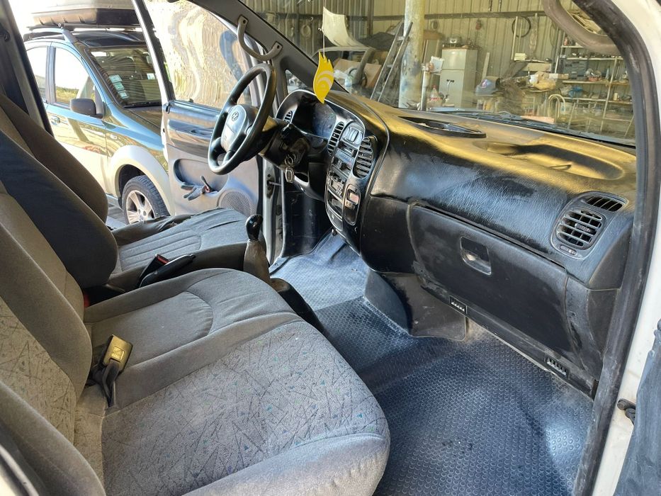 Hyundai H1 caixa aberta