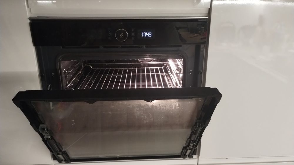 Piekarnik Whirlpool AKZM 8480 NB