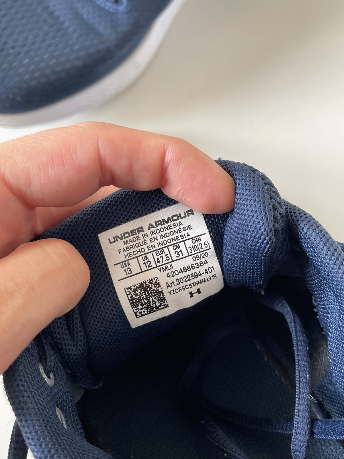 UNDER Armour CHARGED PURSUIT бігові чоловічі кросівки 47.5р оригінал
