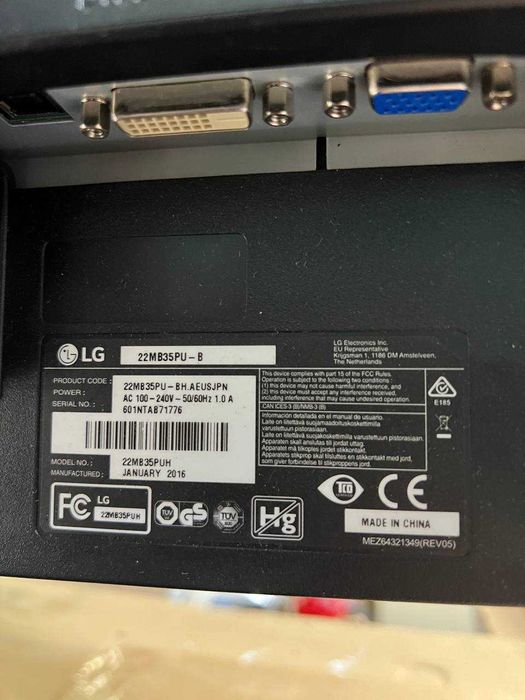 Широкоформатный монитор LG 22MB35PU-B с матрицей 24, з Німеччини
