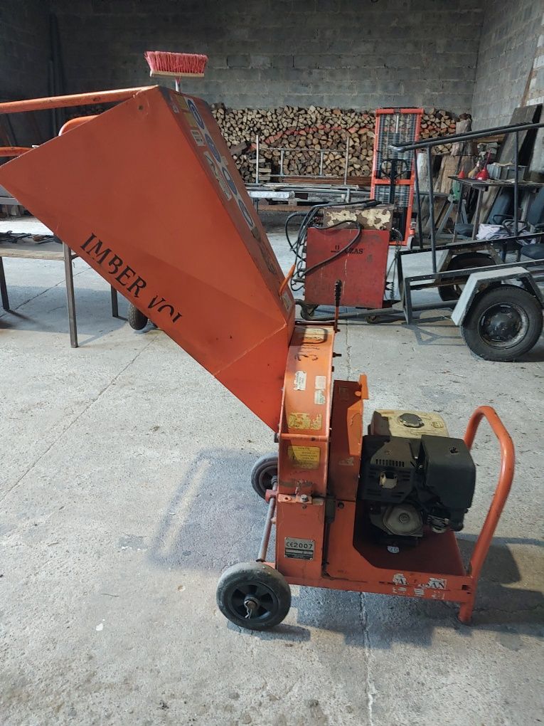 Rębak rozdrabniacz do gałęzi TIMBERWOLF TW 13/75 nowy nóż silnik HONDA
