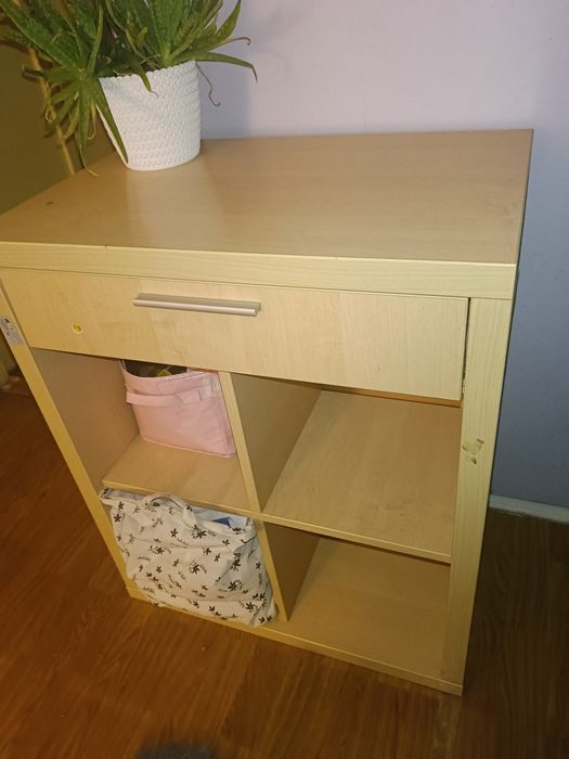 Szafka regalik biurko na laptop masywna