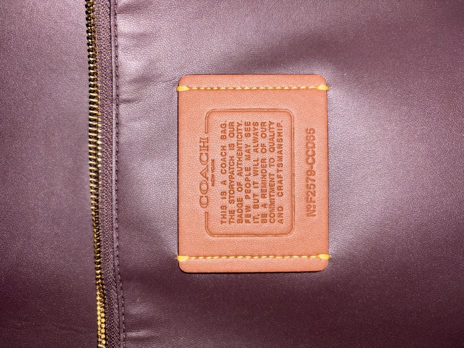 Продам велику сумку CoachOutlet натуральна шкіра оригінал