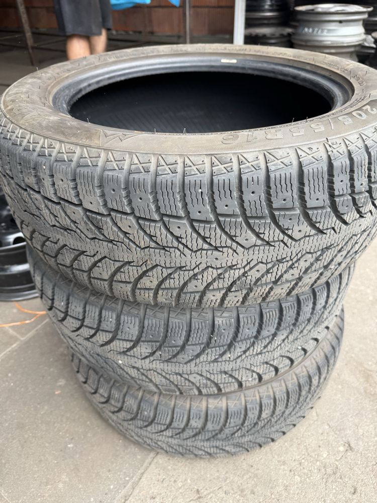 Opony duzy bieznik zimowe 225/55/R16 felgi 4x108 koła czujniki Ford