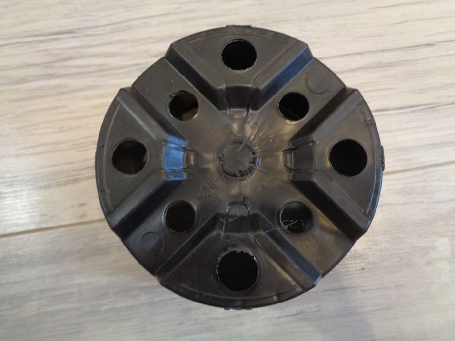 Doniczka donica / 1,5 L / 15 x 12 x 11,5 cm / SPRAWNA /DARMOWA DOSTAWA