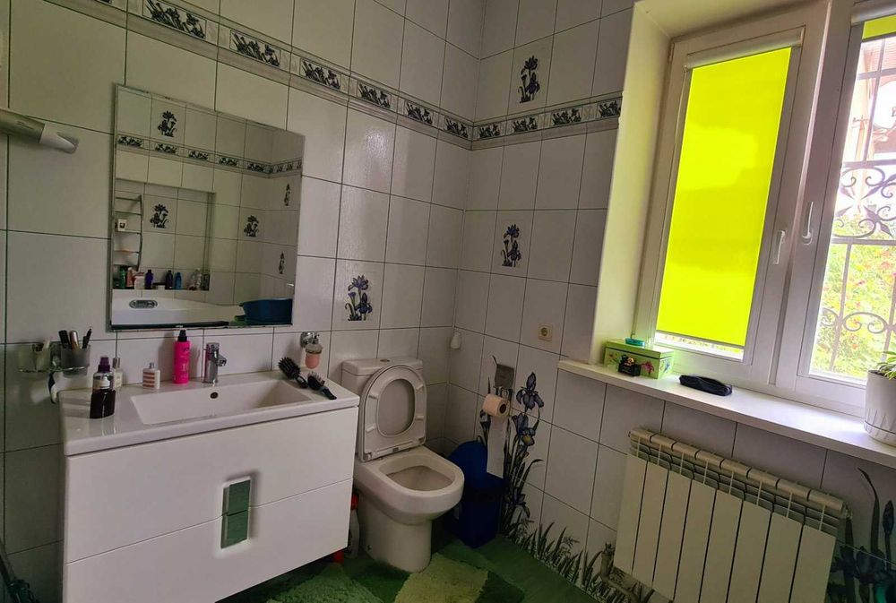 Статний якісний цегляний будинок в центрі міста Бровари