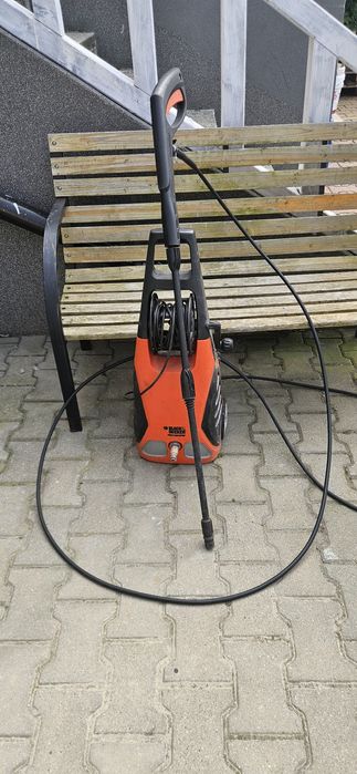 Myjka ciśnieniowa black decker z akcesoriami