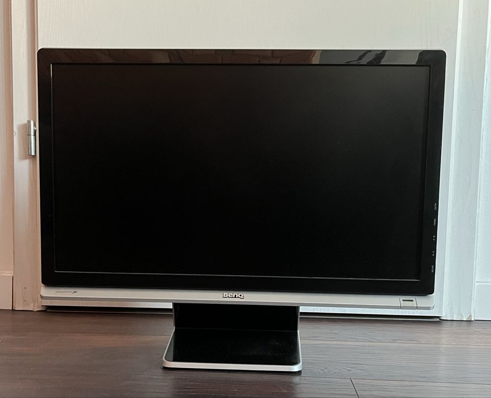 Monitor BenQ E2200HDA - sprzedam tanio