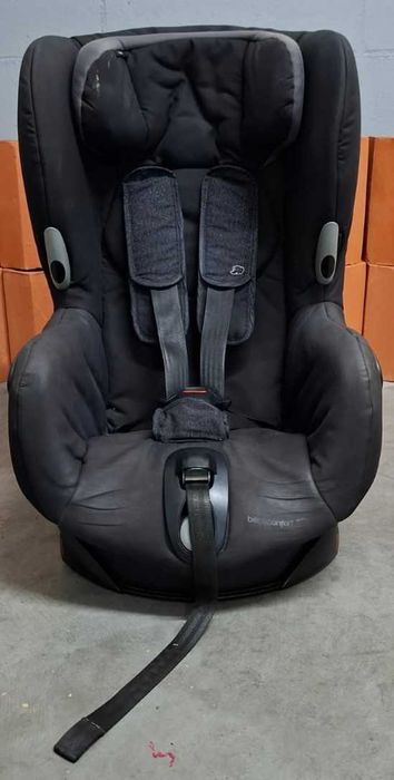 Cadeira Auto Confort AXISS Fix Rotativa 180º