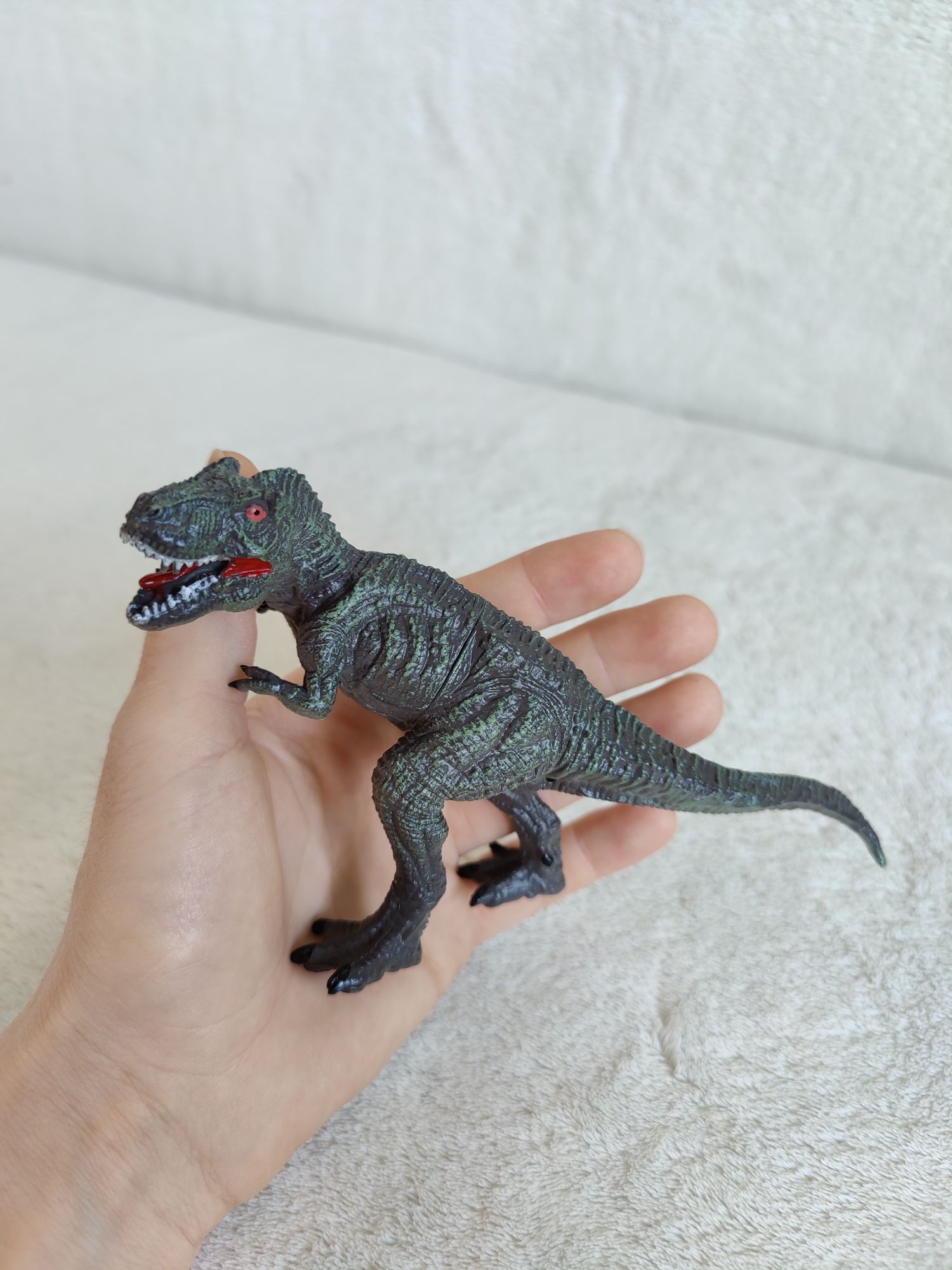Zestaw 10 dinozaurów. Dinozaury większe figurki zabawki .