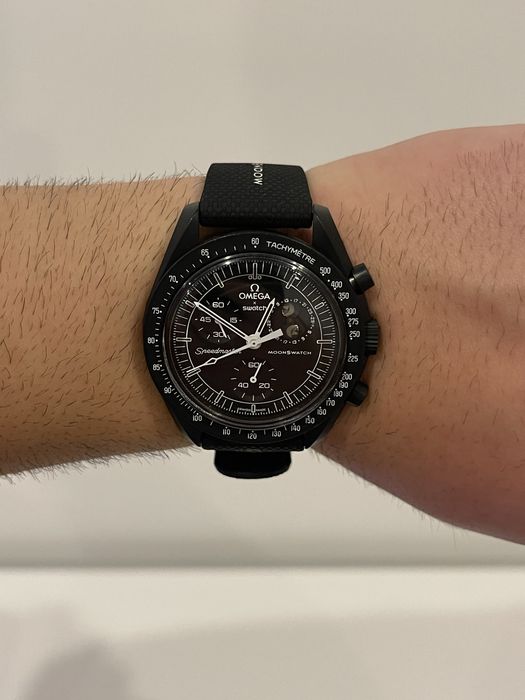 Swatch Moonswatch Mission to the Moonphase Snoopy New Moon "Black"