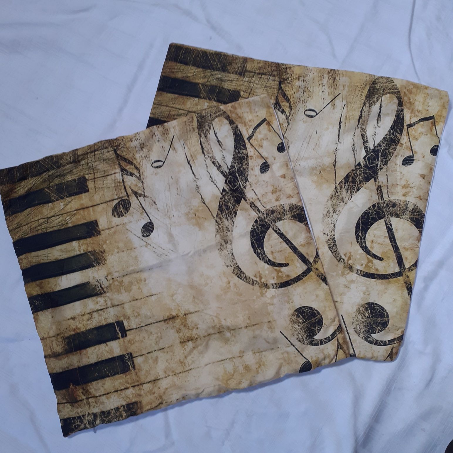 Nowa poszewka na poduszkę 42x44cm zamek