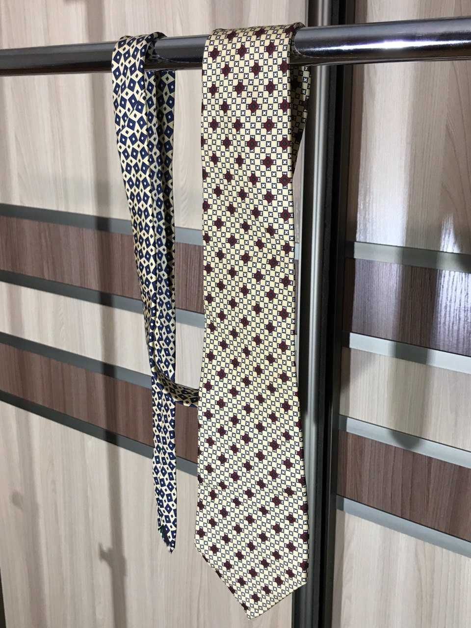 Vintage галстук Tommy Hilfiger из 100% шелка