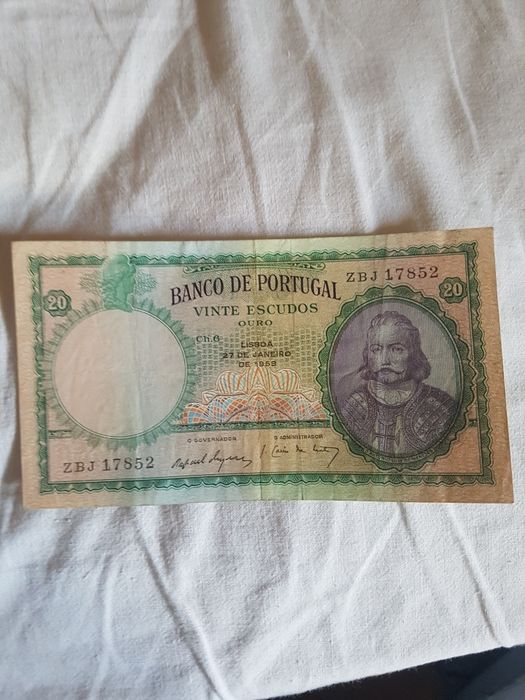 Escudos e pesetas