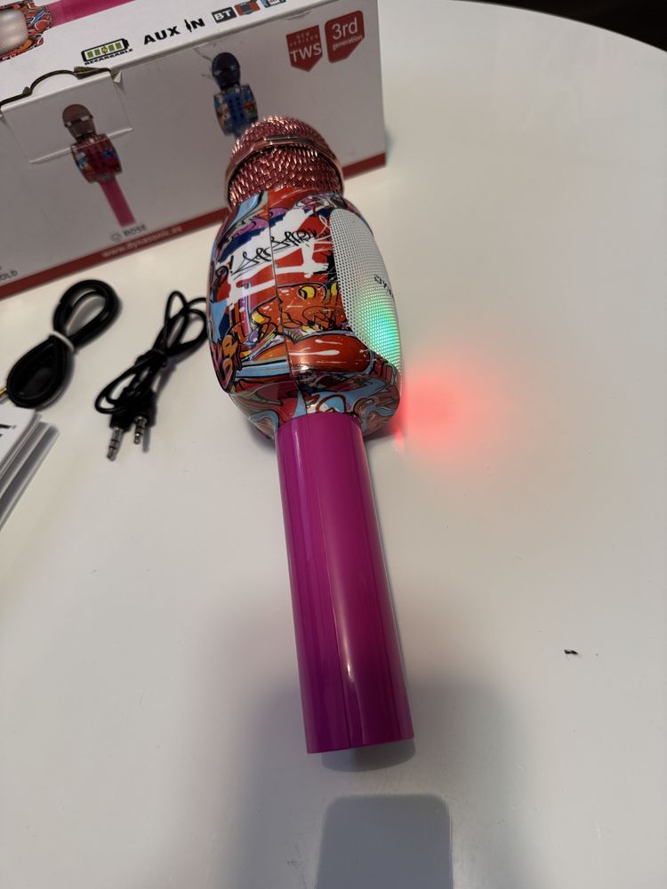 Mikrofon Dynasonic DM-05 dla dzieci bluetooth RGB karaoke zmiana głosu
