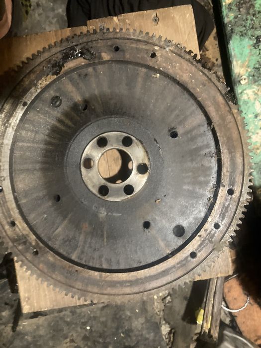 Маховик з корзиною з чепленя