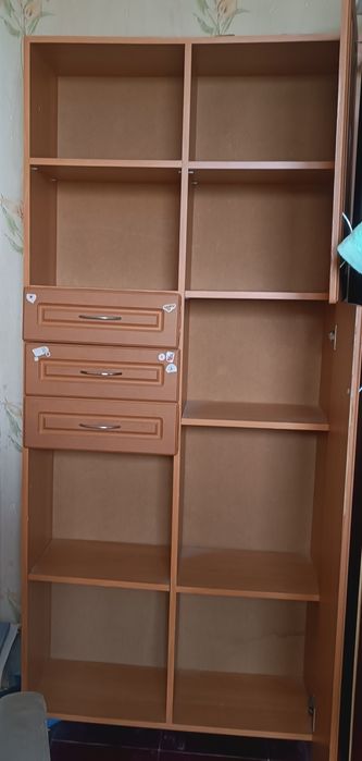 Продам дитячу стінку "Юніор", колір вільха, б/в