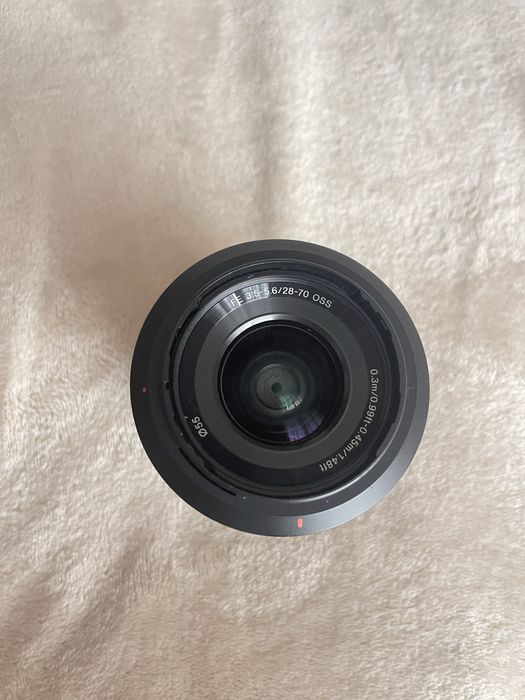 Lente Sony FE 28-70mm f/3.5-5.6 OSS