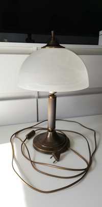 Lampa stołowa metalowa w kolorze starej miedzi.