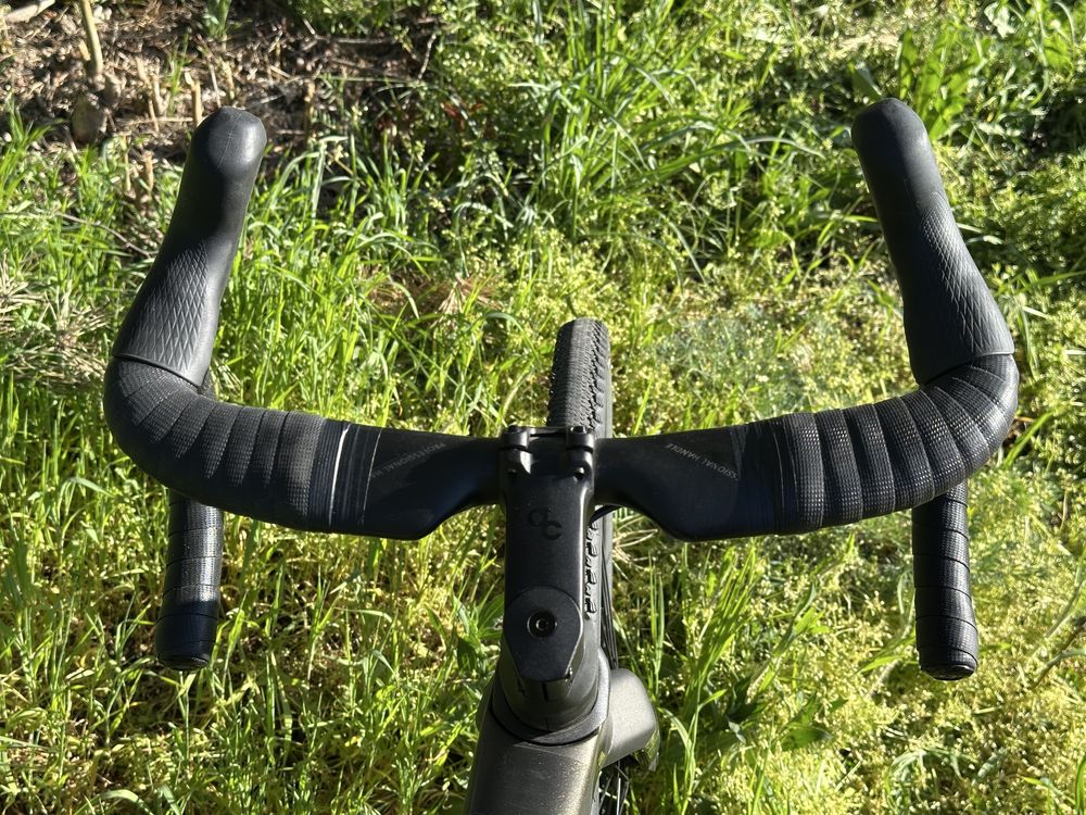 Orbea Terra M30 карбоновий гревел циклокрос