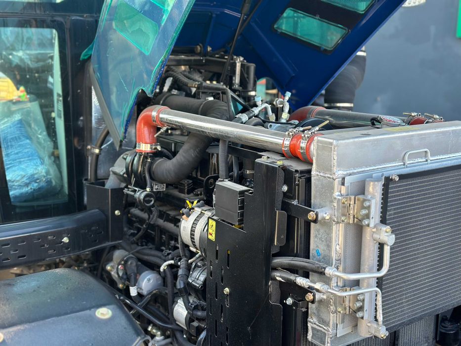 Трактор ДТЗ 1104