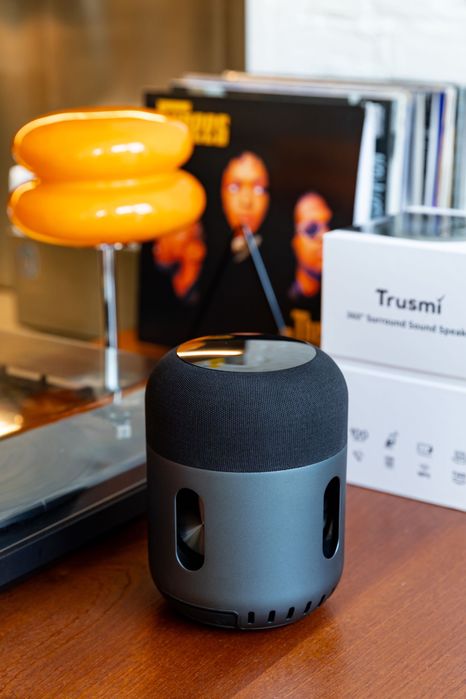 Колонка TRUSMI  360° 100W Surround Sound Portable Bluetooth Speaker