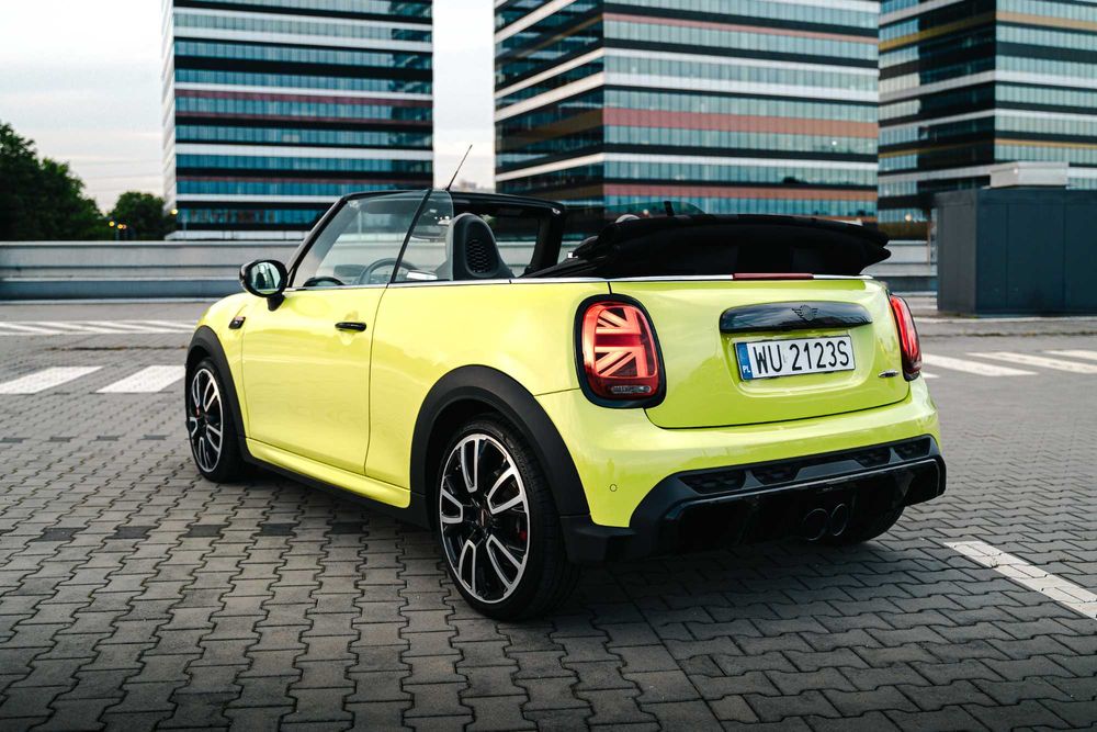 Wynajem MINI Cooper(John Cooper Works)Cabrio wypożyczalnia samochodów