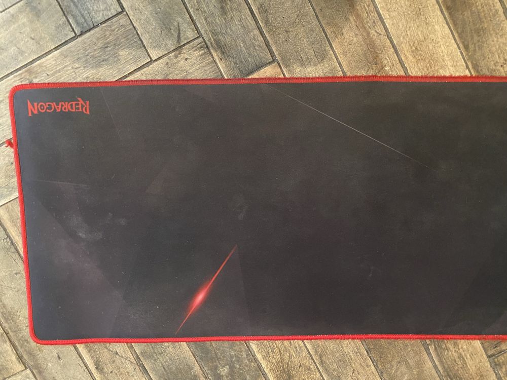 Ігрова поверхність Reddragon