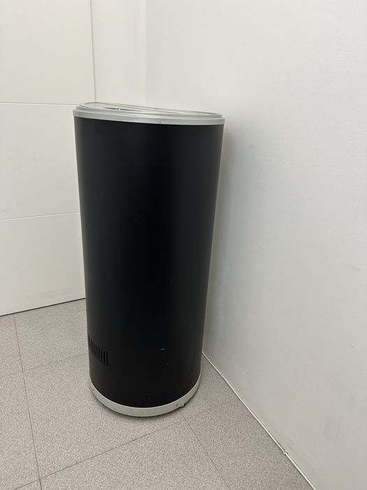 Frigorifico cilindrico Preto