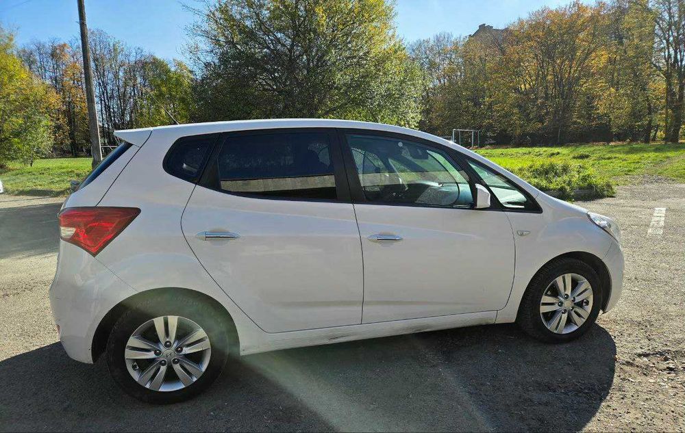 Автомобіль Hyunday IX20 1.4 CRDI, МКПП, пробіг 171 тис.км.